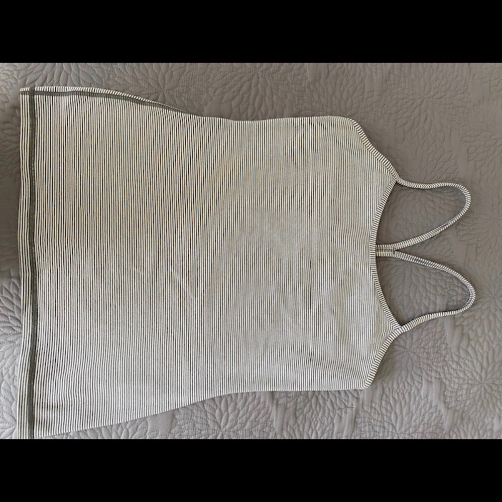 Lululemon Razorback top